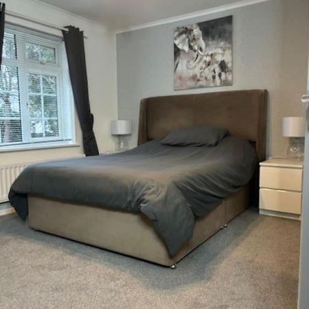 فيلا Clarke'S Airbnb رذينج المظهر الخارجي الصورة
